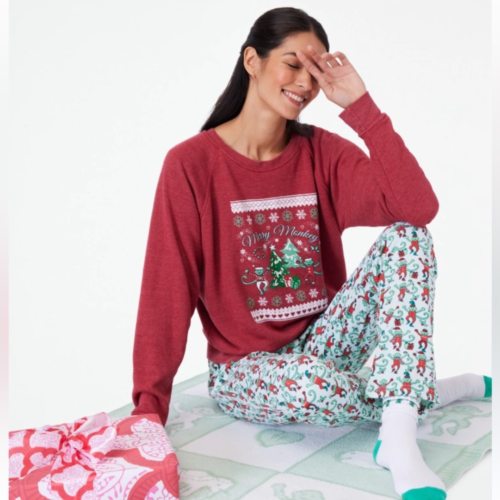 🎄 Roller Rabbit Merry Monkey Christmas Sweatshirt — NWT — Never Worn 🎄
